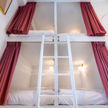 W3 Hostel Luodong Bagian luar foto