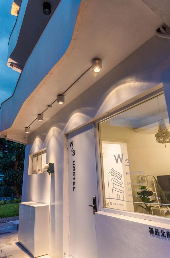 W3 Hostel Luodong Bagian luar foto