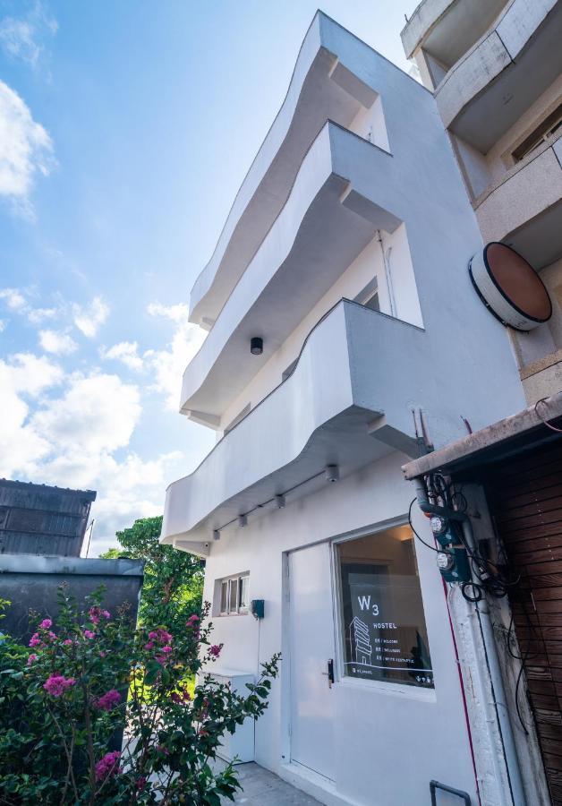 W3 Hostel Luodong Bagian luar foto