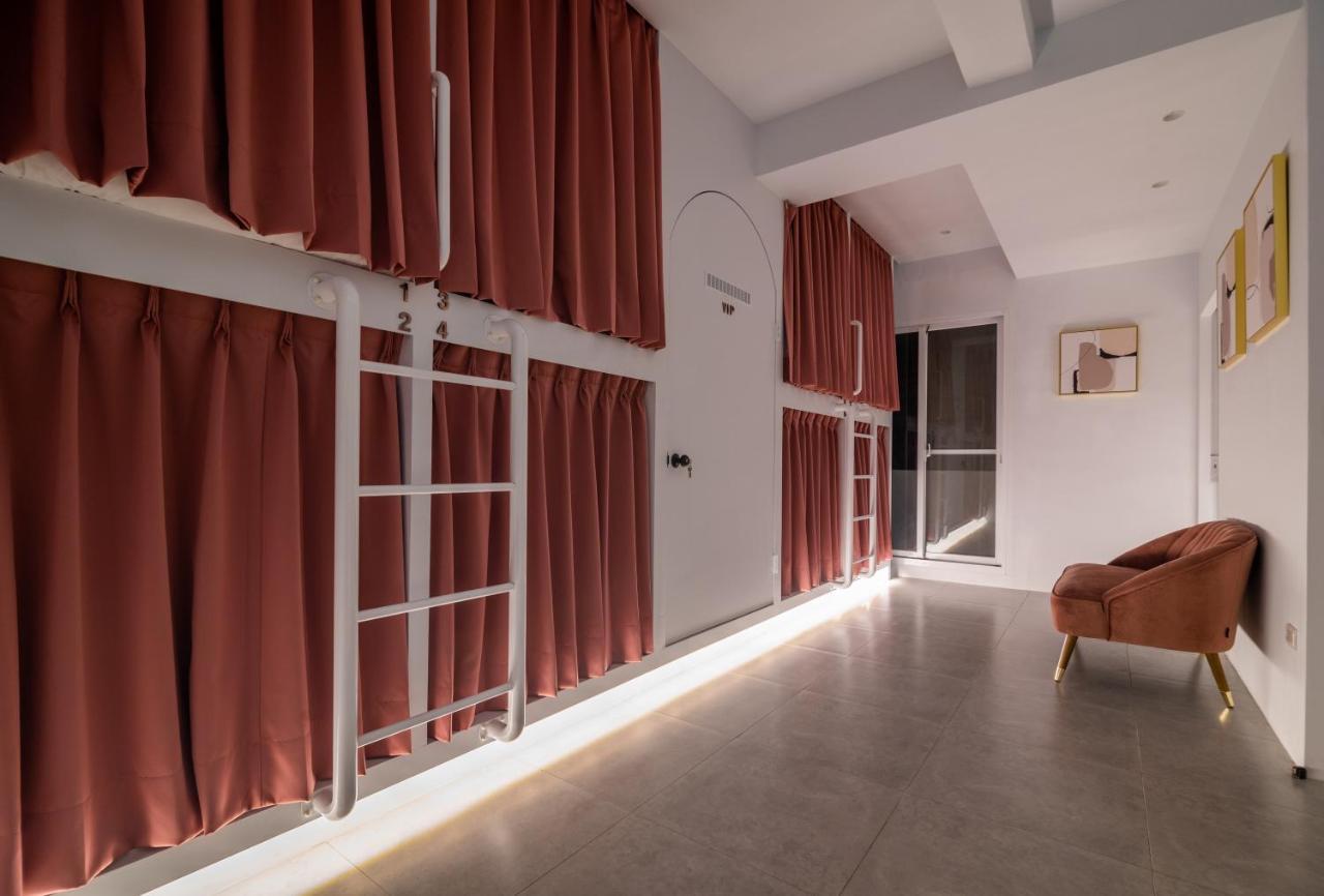 W3 Hostel Luodong Bagian luar foto